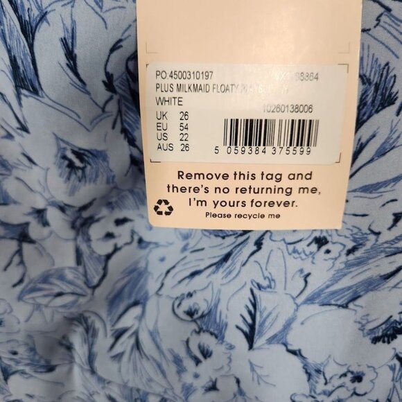 MISSGUIDED PLUS‎ SIZE Floaty floral playsuit in Blue/White - Size US 22 - Picture 7 of 8